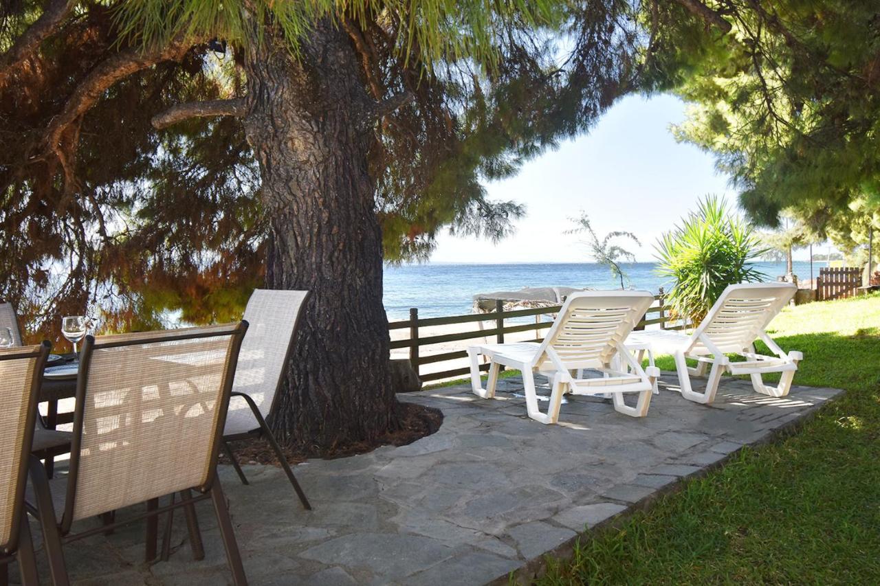 Barlee Beach Front House, Metamorfosi Екстер'єр фото