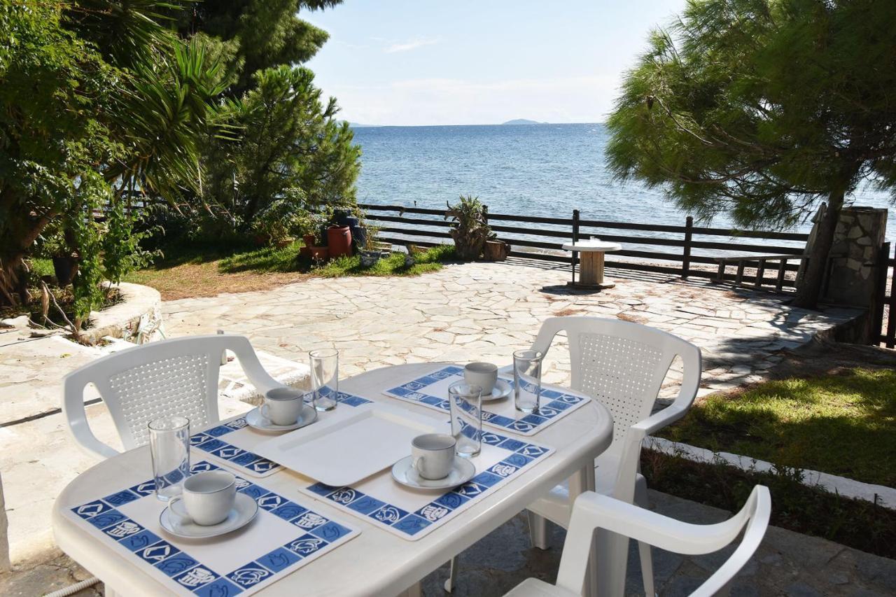 Barlee Beach Front House, Metamorfosi Екстер'єр фото