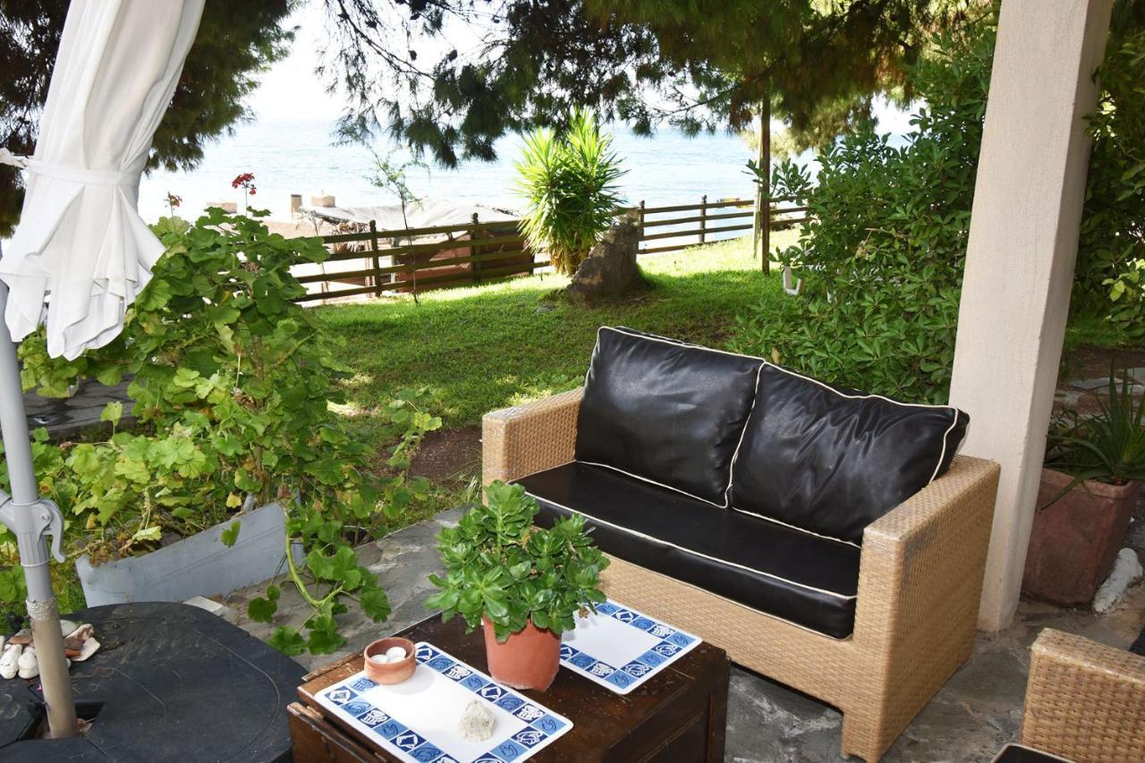 Barlee Beach Front House, Metamorfosi Екстер'єр фото